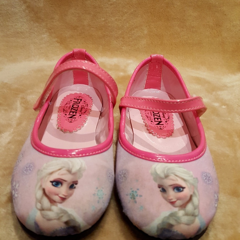 Dress shoes